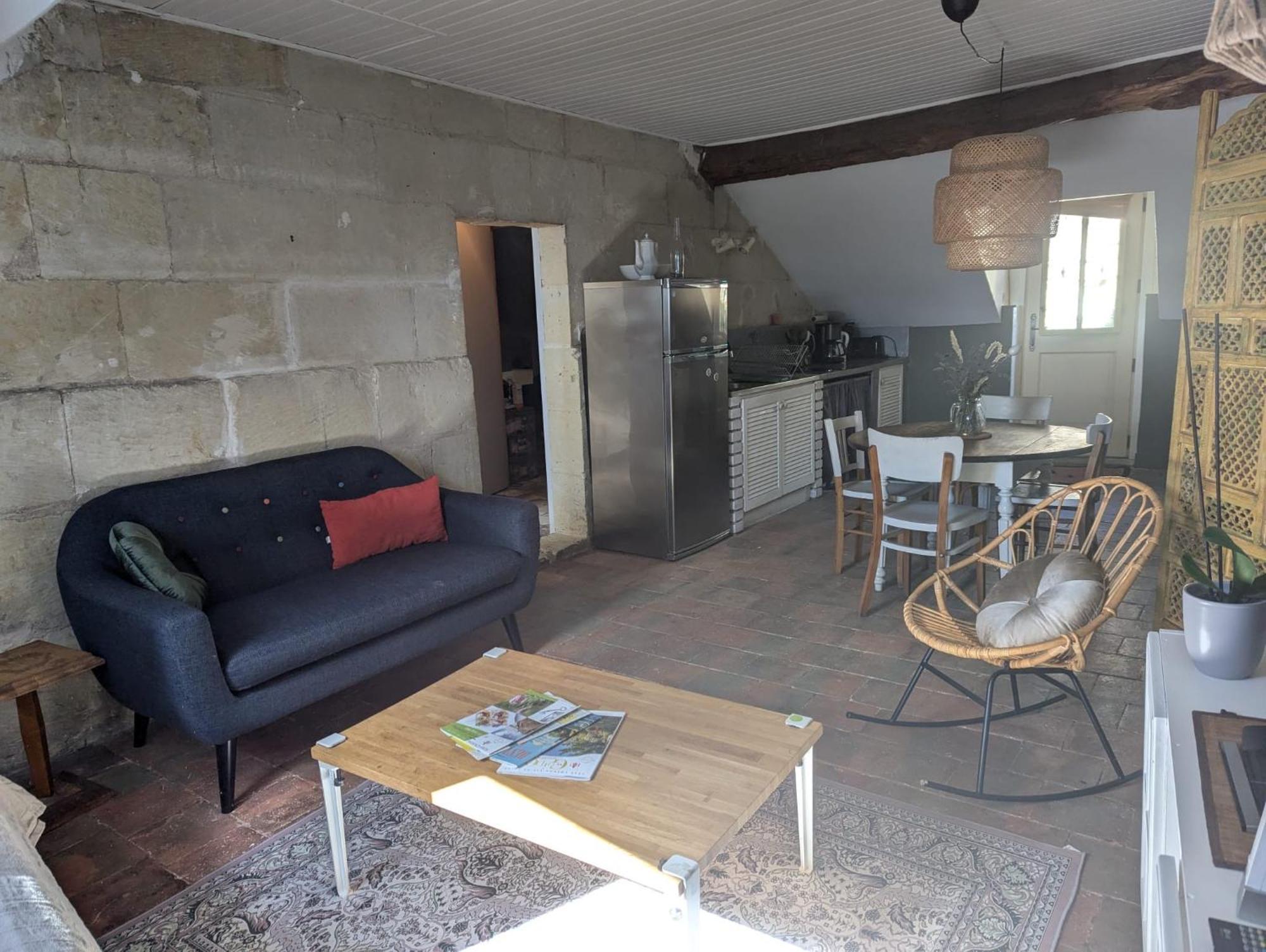 Appartement Des Hirondelles , Au Pied Du Chateau Chinon Eksteriør bilde
